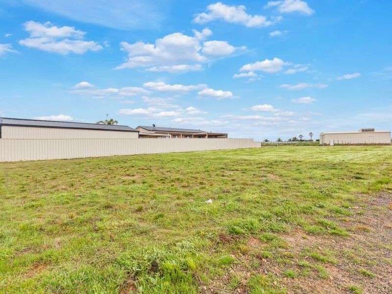 5 Stevens Drive, North Beach SA 5556