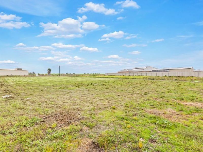 5 Stevens Drive, North Beach SA 5556