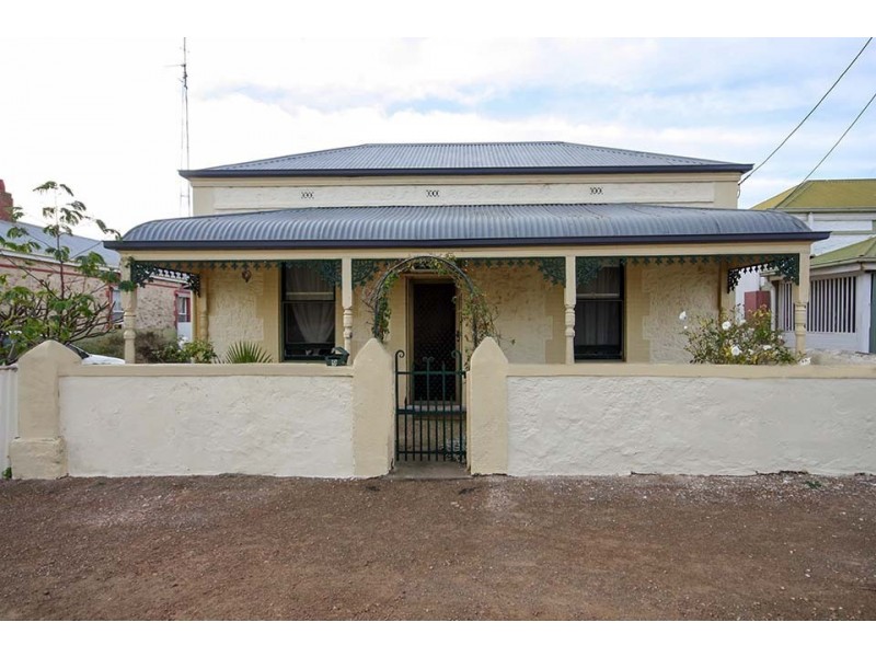 9 Stirling Street, Wallaroo SA 5556