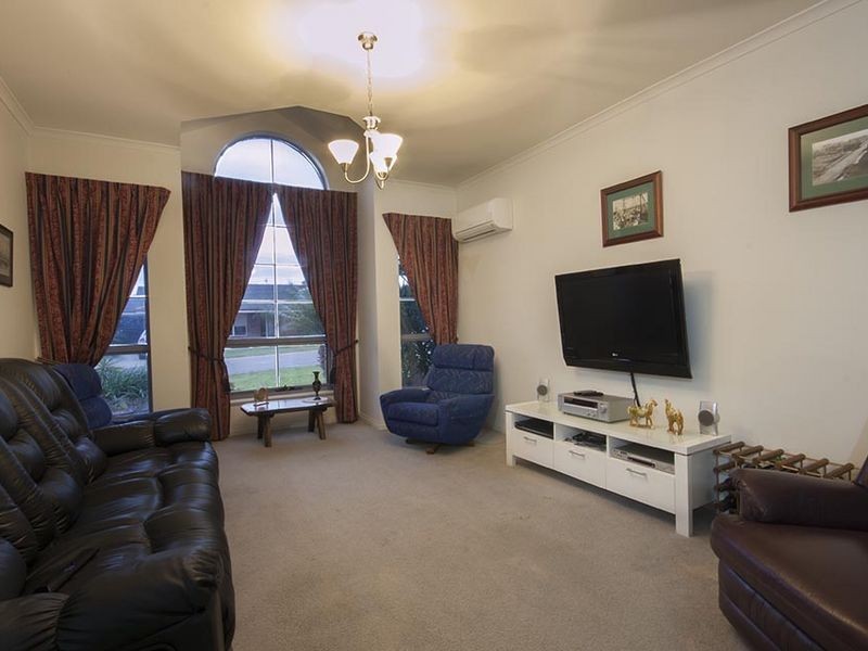 5 Gilmore Crescent, Wallaroo SA 5556