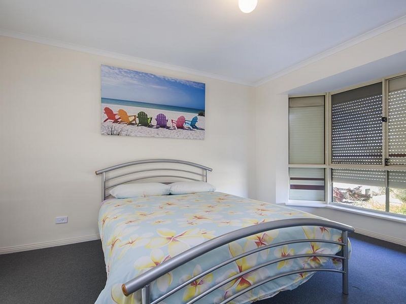 8 Kassa Road, North Beach SA 5556