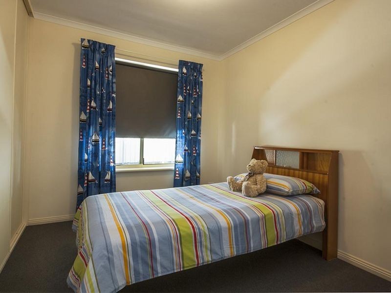 8 Kassa Road, North Beach SA 5556