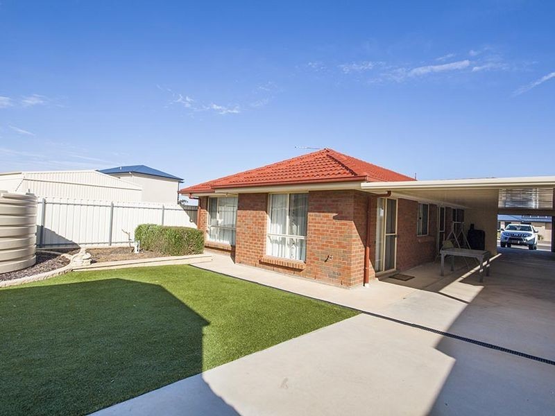 8 Kassa Road, North Beach SA 5556