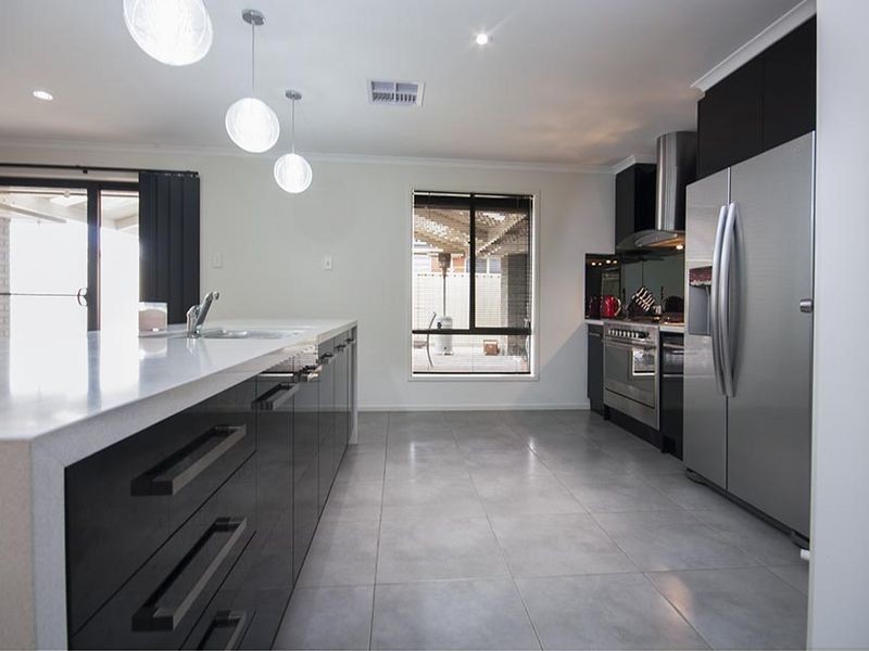 69 Pommern Way, Wallaroo SA 5556
