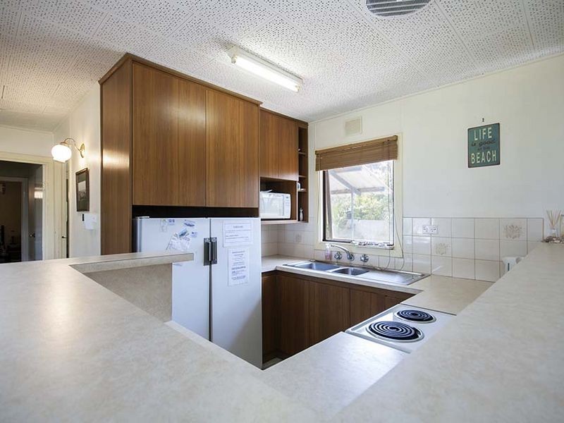 8 Woodforde Drive, North Beach SA 5556