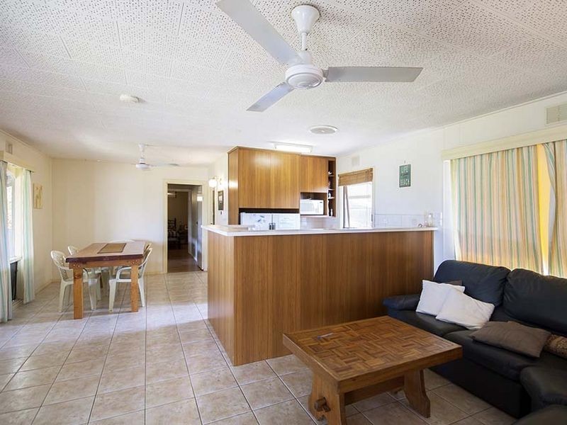 8 Woodforde Drive, North Beach SA 5556