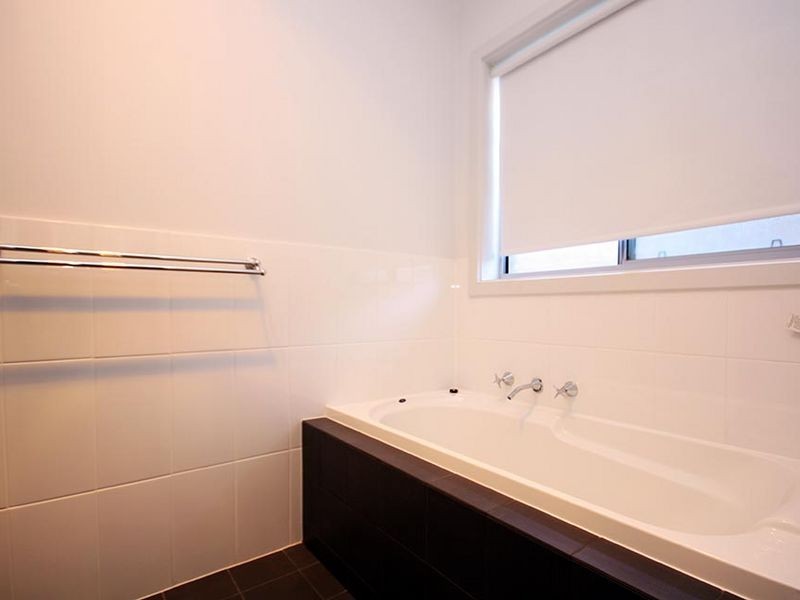 12 Islesworth Street, North Beach SA 5556