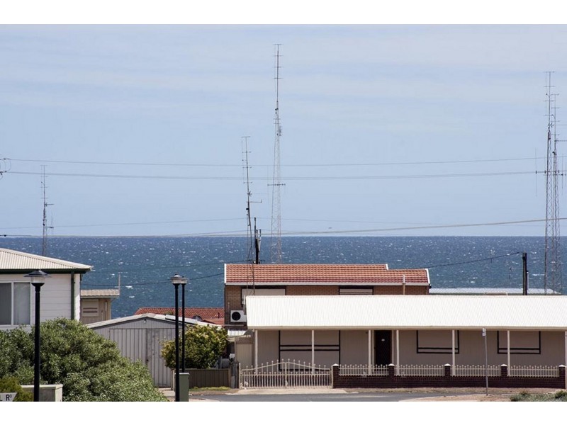1 Jessica Place, North Beach SA 5556