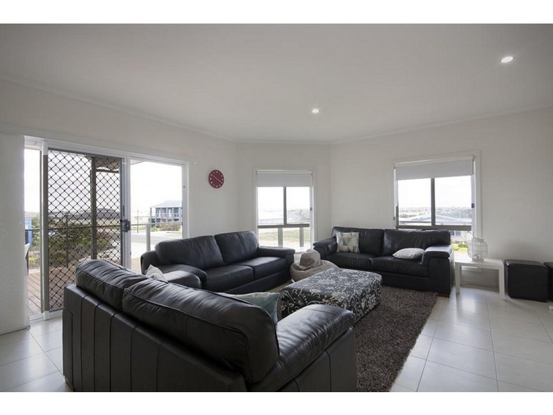 1 Jessica Place, North Beach SA 5556