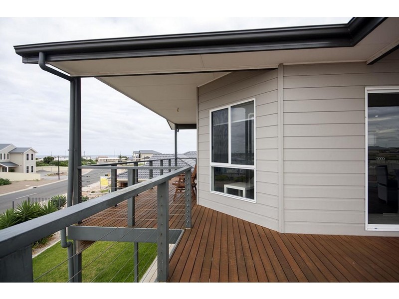 1 Jessica Place, North Beach SA 5556