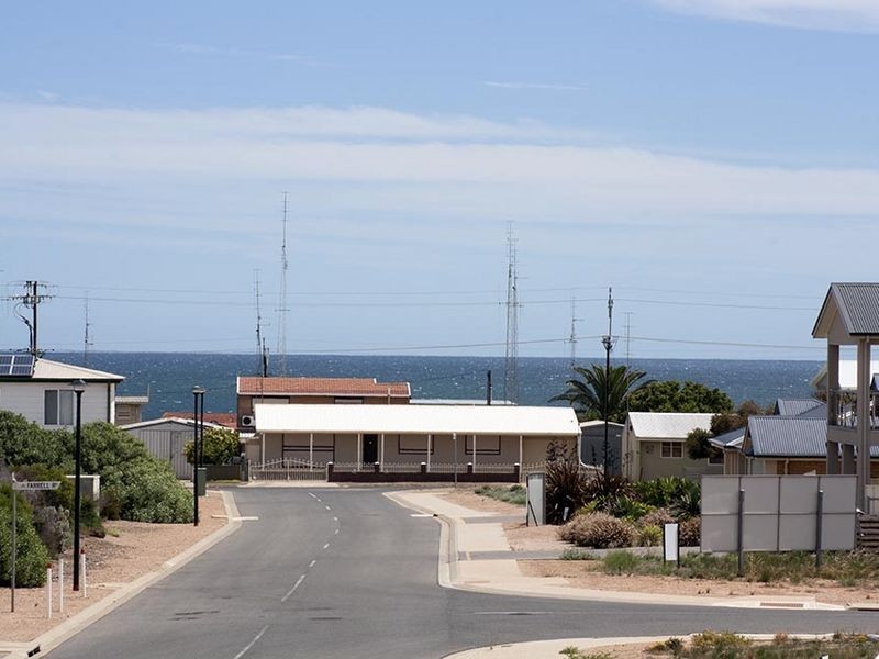 1 Jessica Place, North Beach SA 5556