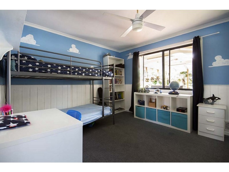 16 Diagonal Rd, Wallaroo SA 5556