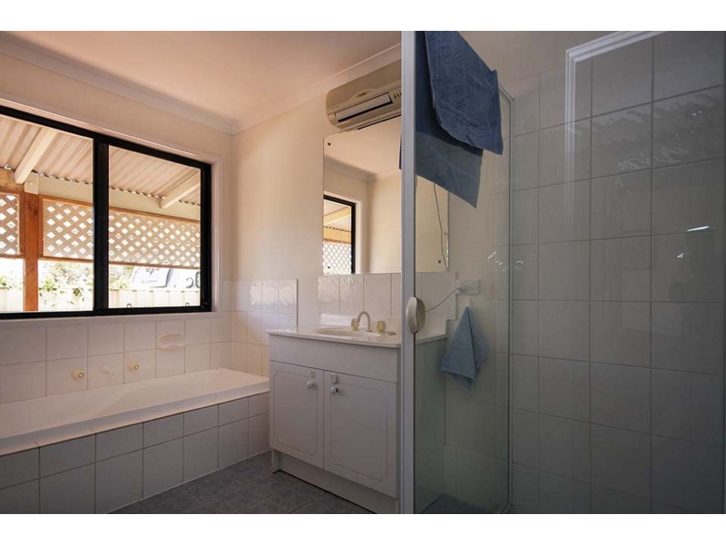 16 Diagonal Rd, Wallaroo SA 5556