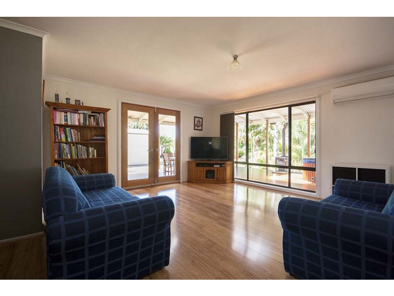 16 Diagonal Rd, Wallaroo SA 5556