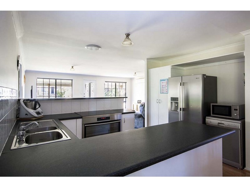 16 Diagonal Rd, Wallaroo SA 5556