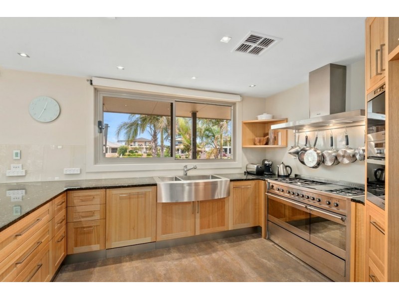 12 Spinnaker Court, Wallaroo SA 5556