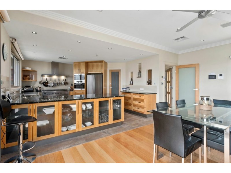 12 Spinnaker Court, Wallaroo SA 5556