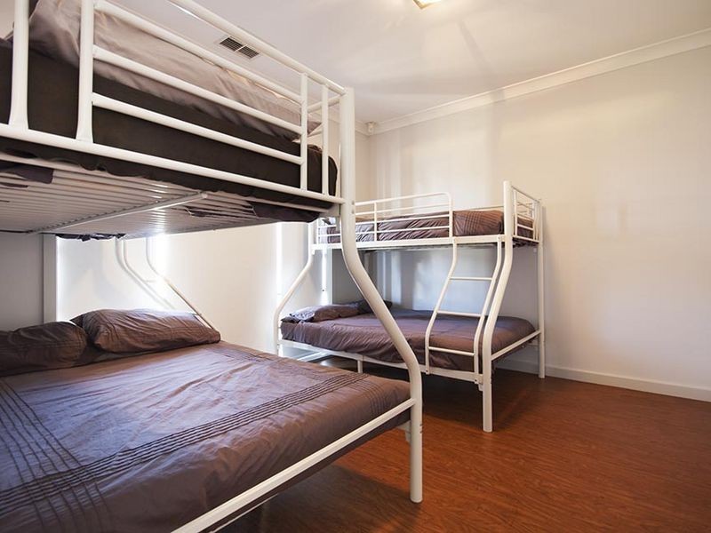 12 Islesworth Street, North Beach SA 5556