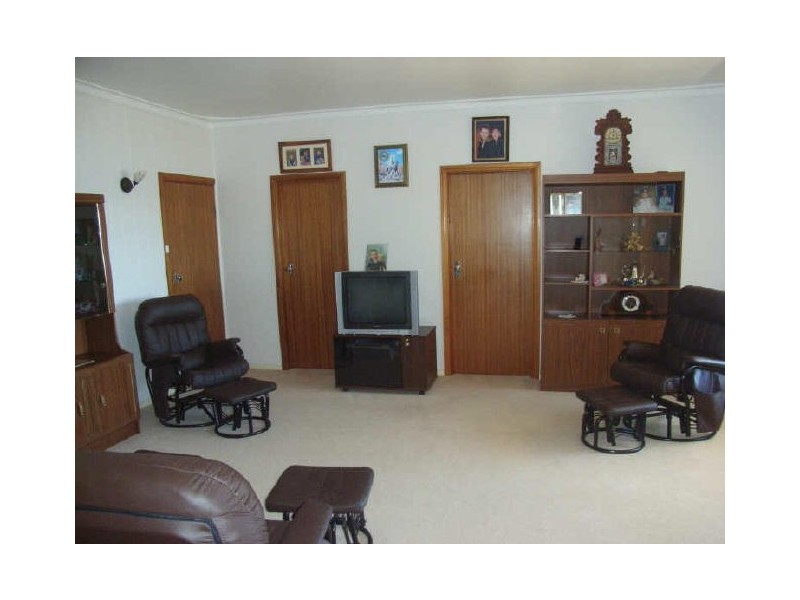 16 Carleton Crescent, Wallaroo SA 5556