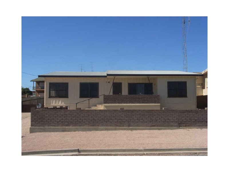 16 Carleton Crescent, Wallaroo SA 5556
