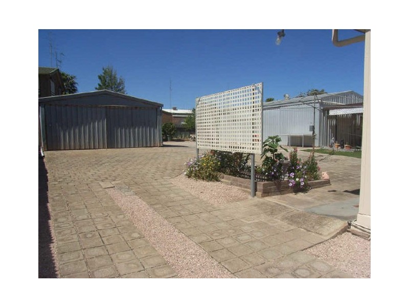 16 Carleton Crescent, Wallaroo SA 5556
