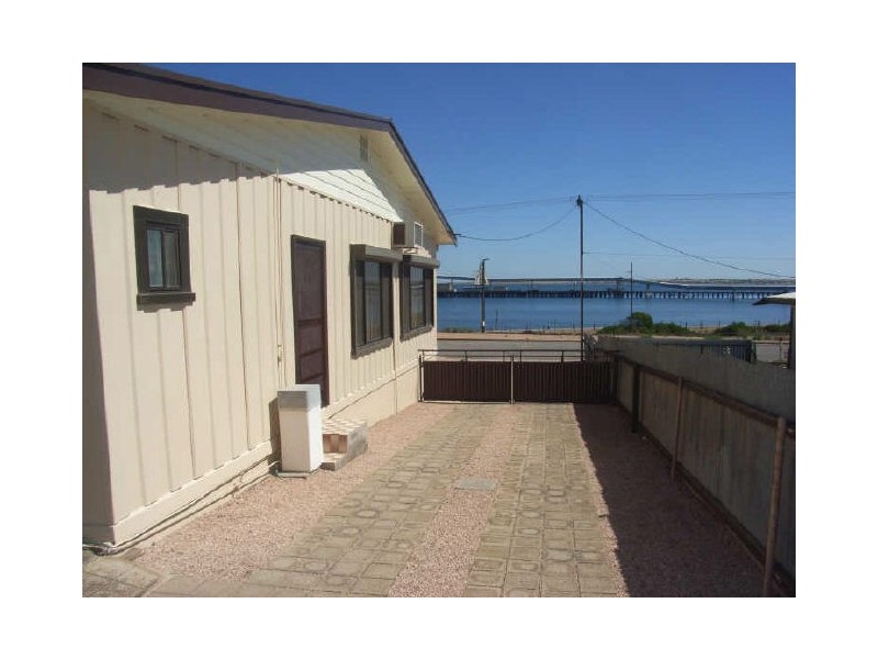 16 Carleton Crescent, Wallaroo SA 5556