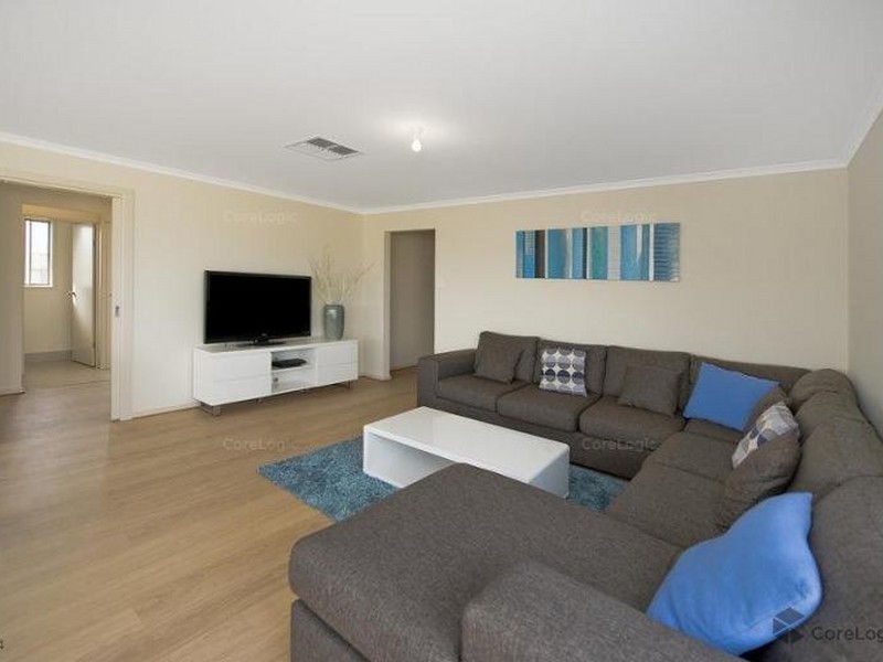 5 Dovenby Street, North Beach SA 5556