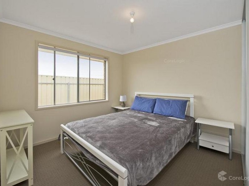 5 Dovenby Street, North Beach SA 5556