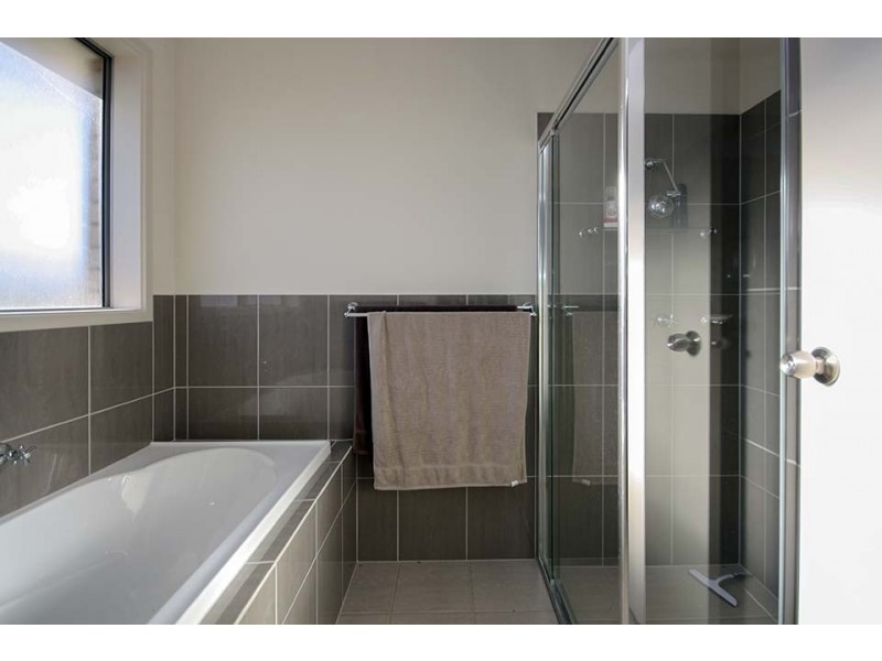 5 Dovenby Street, North Beach SA 5556