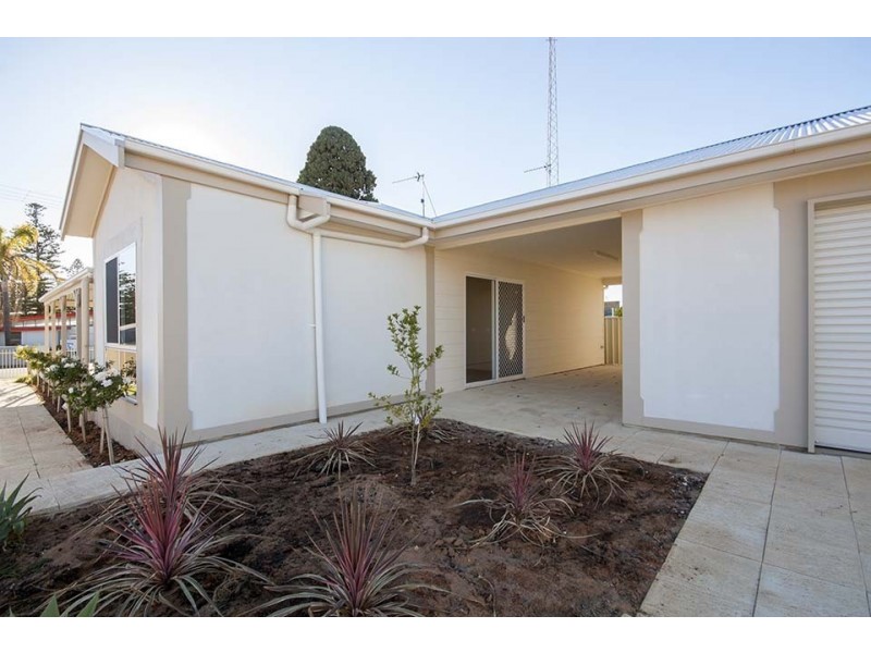 24A Hughes Street, Wallaroo SA 5556