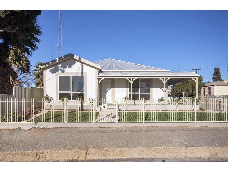 24A Hughes Street, Wallaroo SA 5556