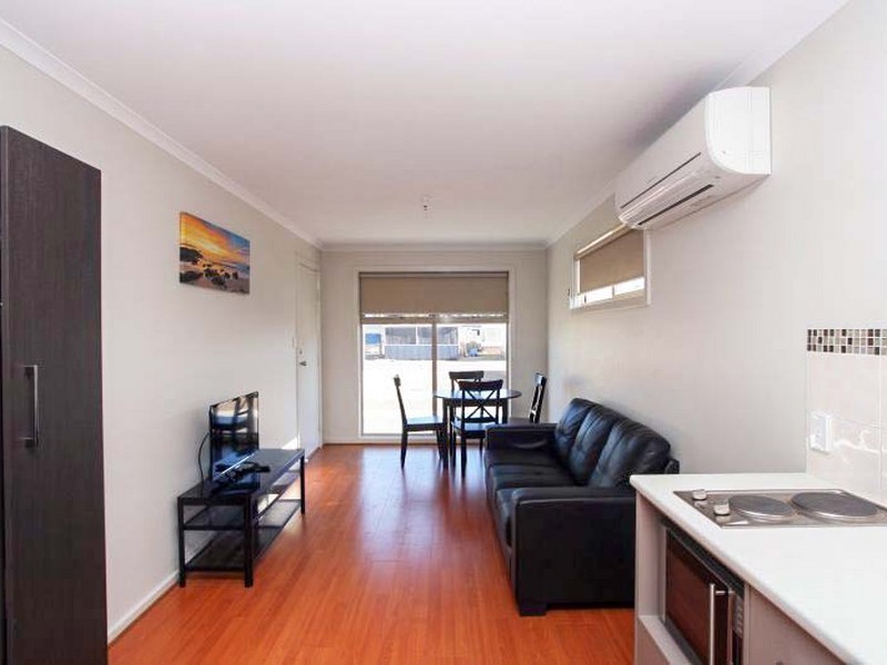 Cabin 33 North Beach Tourist Park, Wallaroo SA 5556