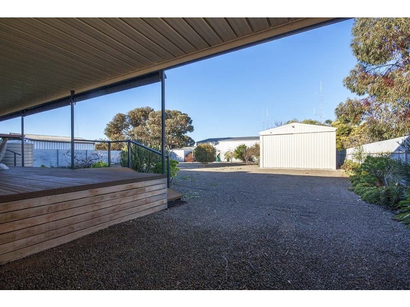 16 George Street, Wallaroo SA 5556