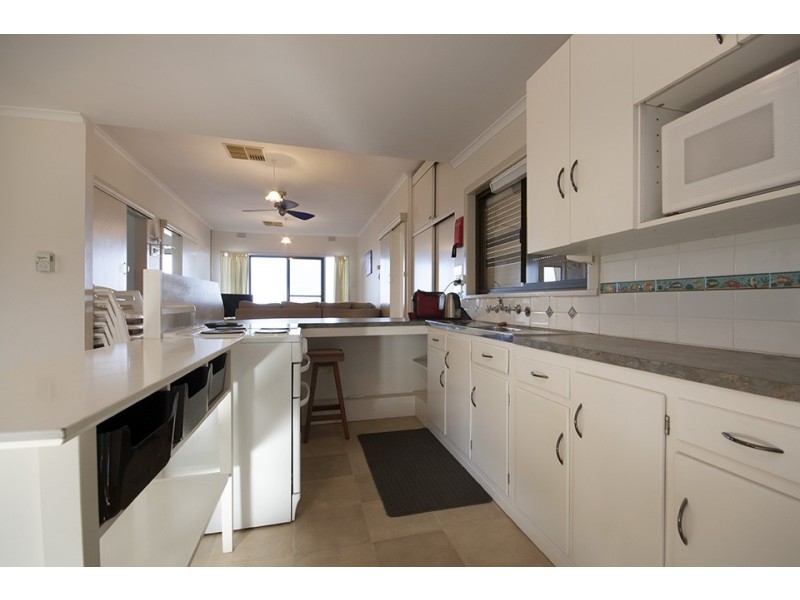 14 Esplanade, North Beach SA 5556