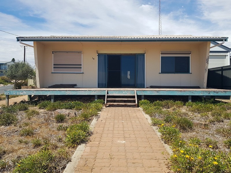 14 Esplanade, North Beach SA 5556