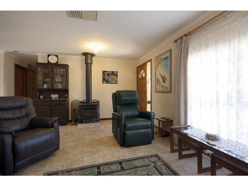 11 Wales Street, Wallaroo SA 5556