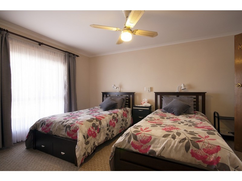 11 Wales Street, Wallaroo SA 5556