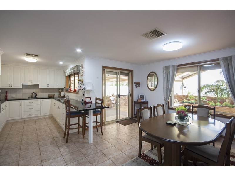 14 Gilmore Crescent, Wallaroo SA 5556