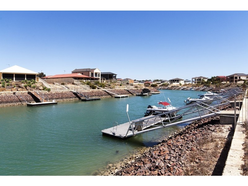 16 Stately Way, Wallaroo SA 5556