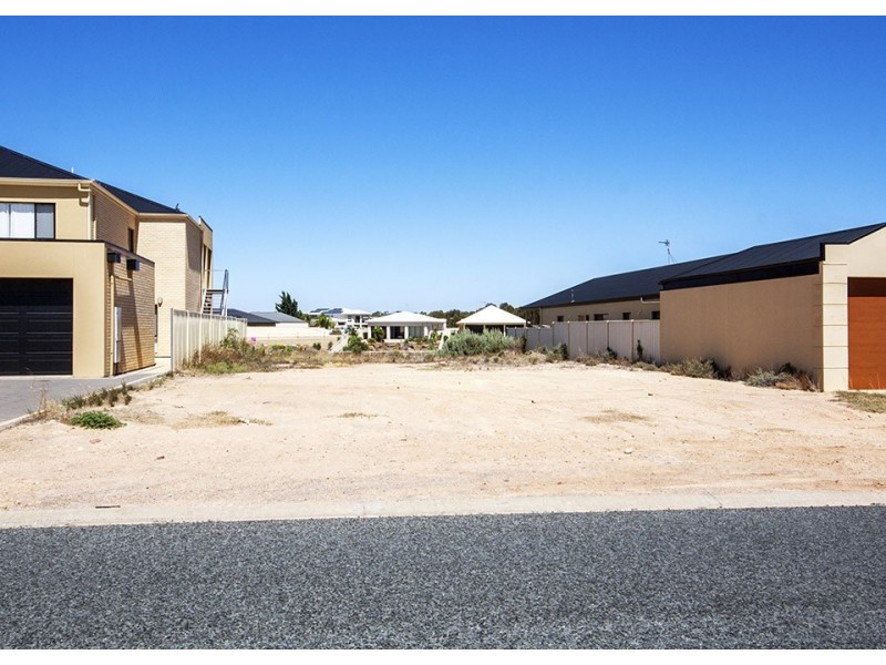 16 Stately Way, Wallaroo SA 5556