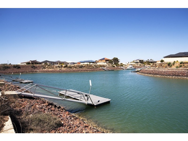 16 Stately Way, Wallaroo SA 5556