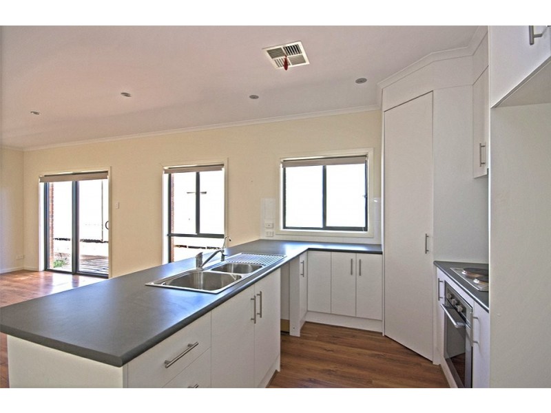 4 Meander Way, North Beach SA 5556