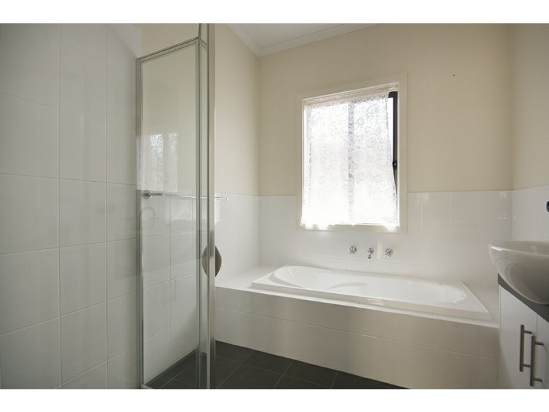 4 Meander Way, North Beach SA 5556