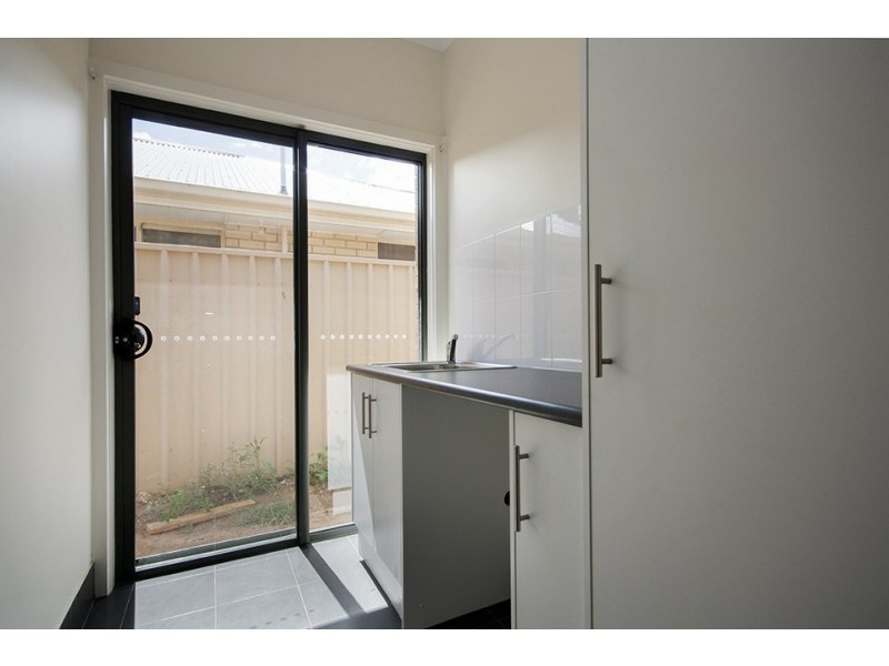 4 Meander Way, North Beach SA 5556