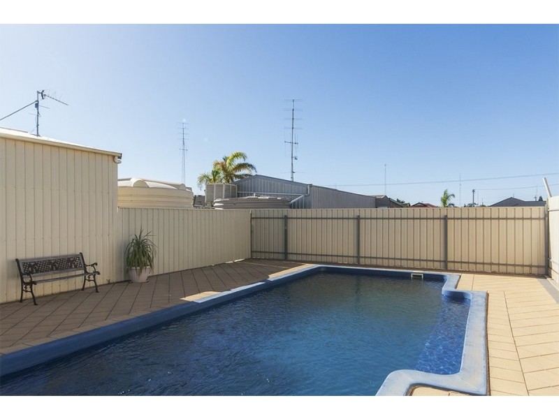 9 William St, Wallaroo SA 5556