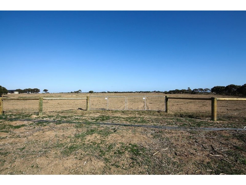 Lot 3 Rosslyn Rd, Wallaroo SA 5556
