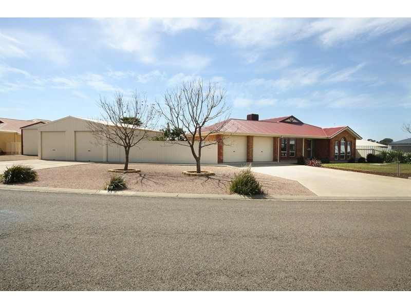 13 Bollmeyer St, Wallaroo SA 5556