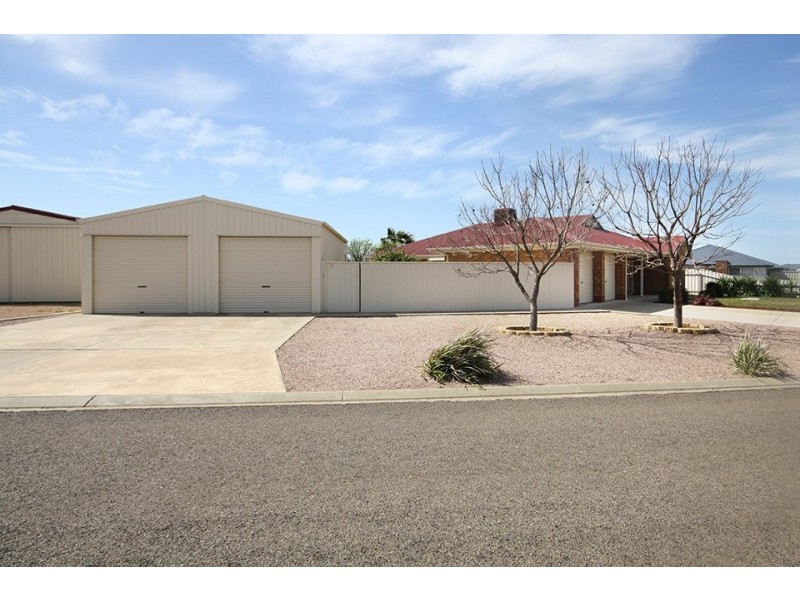 13 Bollmeyer St, Wallaroo SA 5556