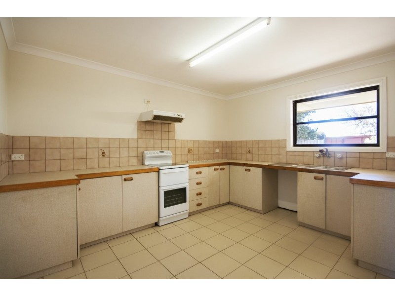 12 John Lloyd Street, Wallaroo SA 5556