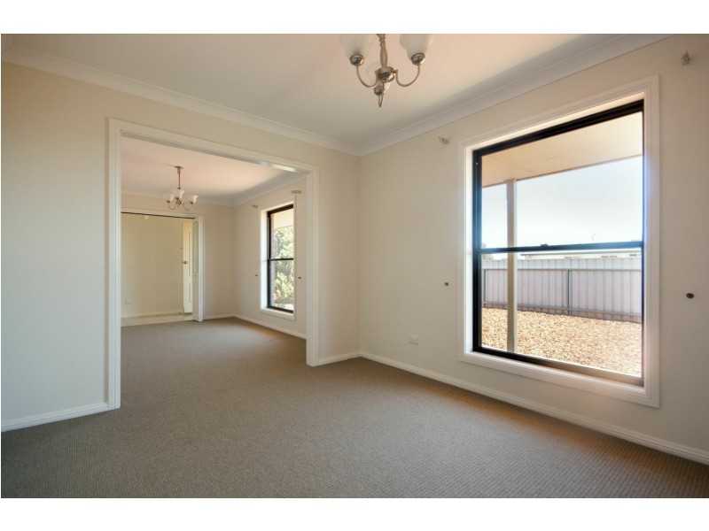 12 John Lloyd Street, Wallaroo SA 5556